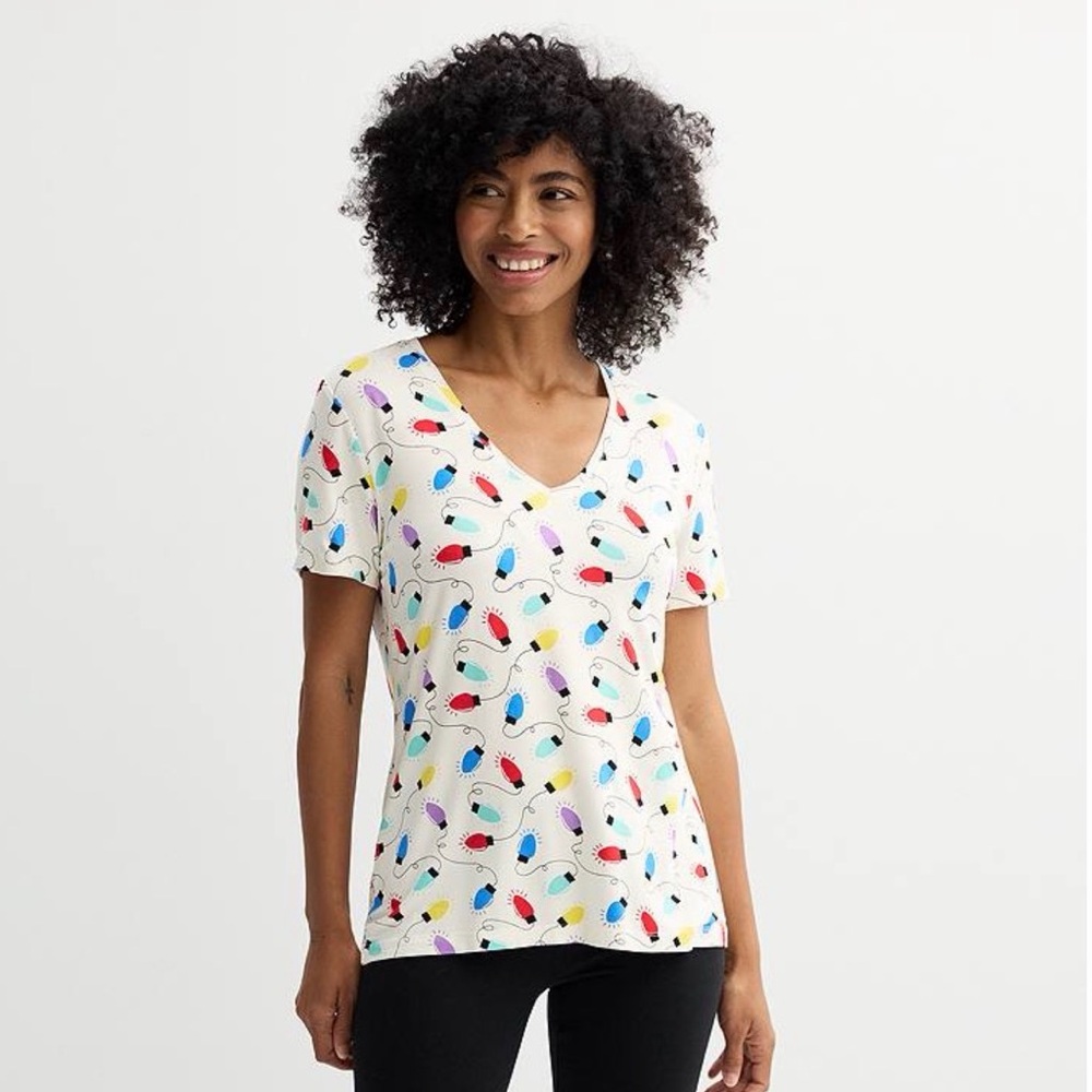 2/$10 NWT Size XS Jollidays Women’s Holiday Tee Christmas Lights